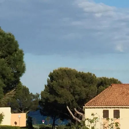 Apartment Appt Dans Avec Piscine Tennis En Front De Mer *