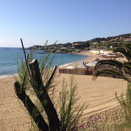 Appt Dans Avec Piscine Tennis En Front De Mer Apartment Roquebrune-sur-Argens