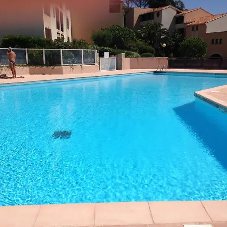 Apartment Appt Dans Avec Piscine Tennis En Front De Mer *