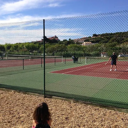 Appt Dans Avec Piscine Tennis En Front De Mer